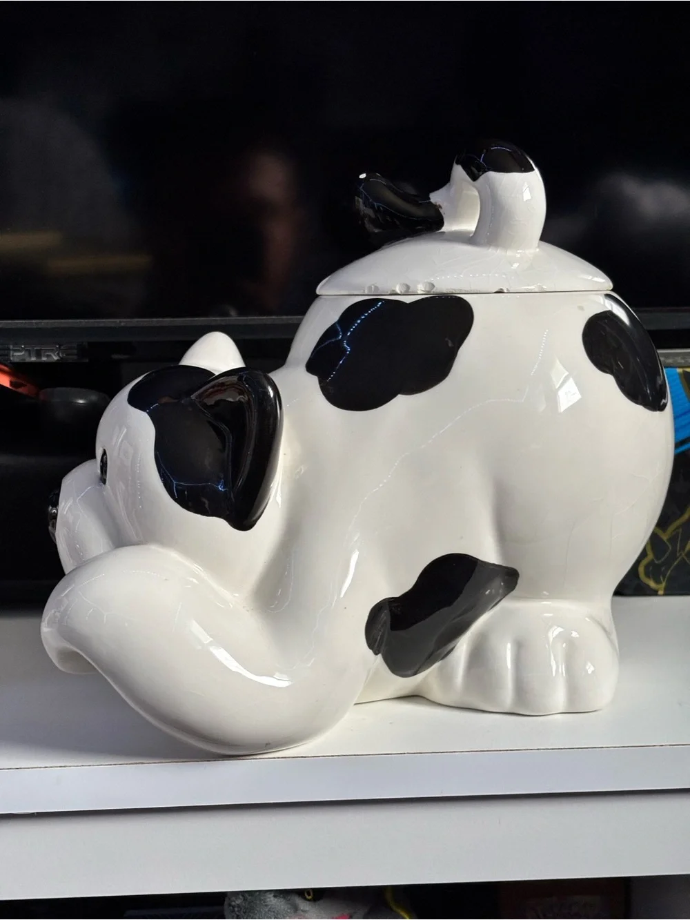 Adorable Dog-Shaped Ceramic Cookie Jar